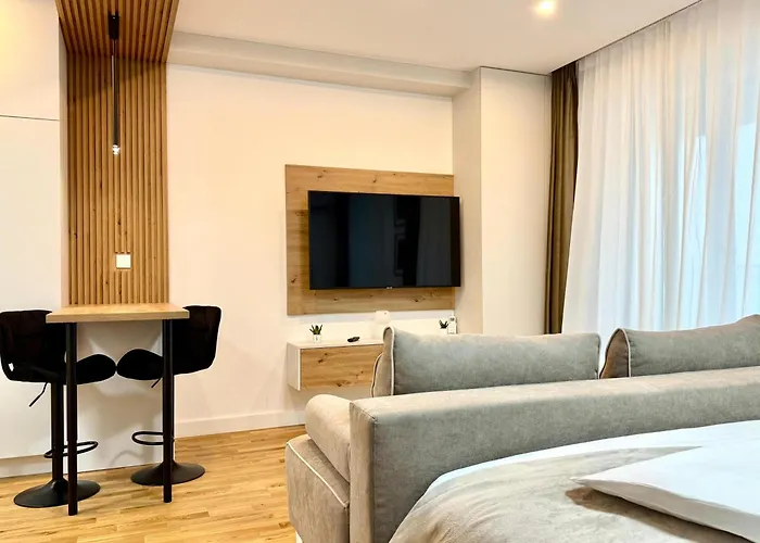 No 108 Lebada * Bucureşti